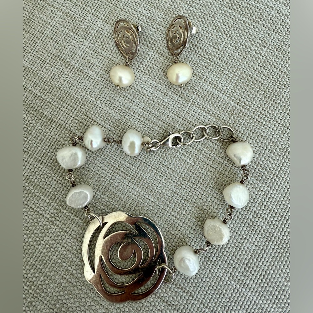 Genuine TOUS Set. Silver Rosa d'Abril Bracelet and pair of earrings